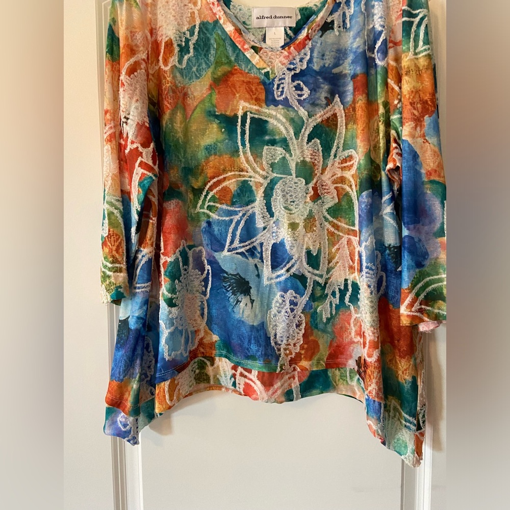Shear floral shirt